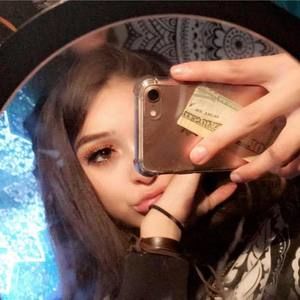 Meet your Posher, Anesia